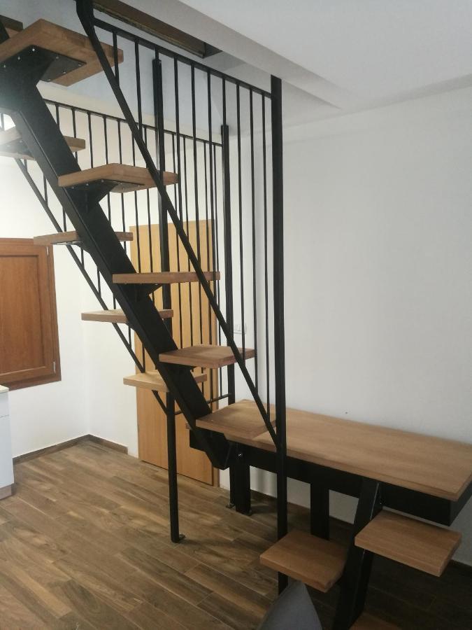 AjdovščinaApartma Burjucaアパートメント エクステリア 写真